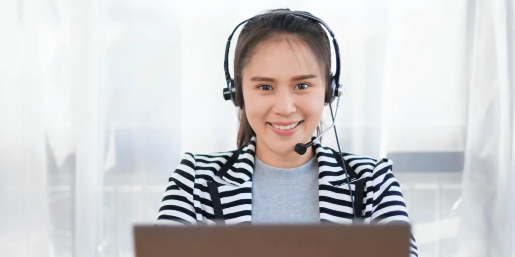 Enhancing Customer Satisfaction Through Outsourced Contact Centers